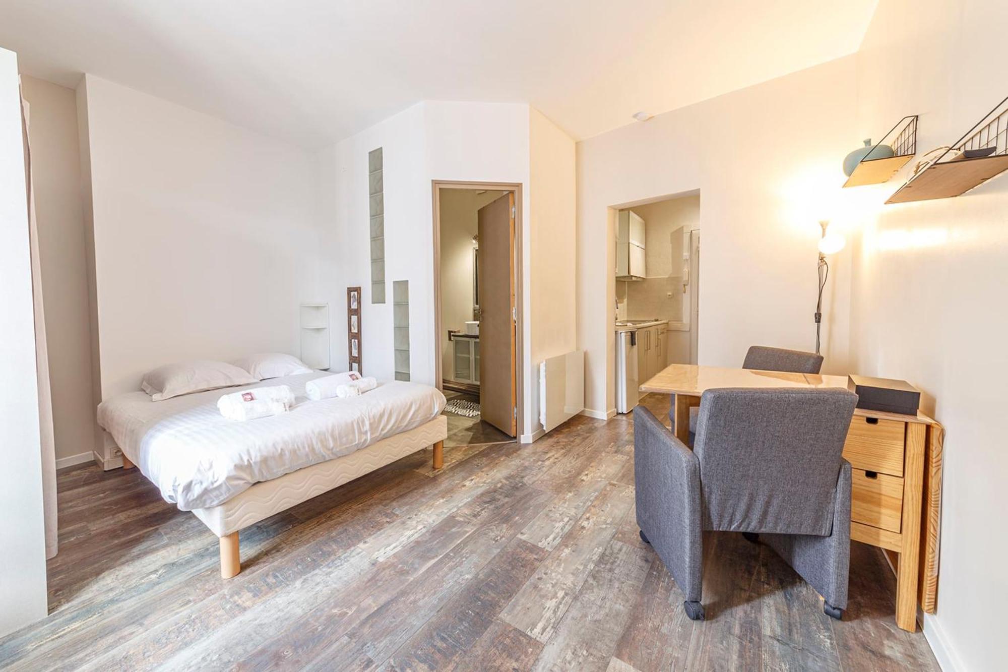 Appartement Le Garnier - Studio au cœur de la Doutre à Angers Extérieur photo